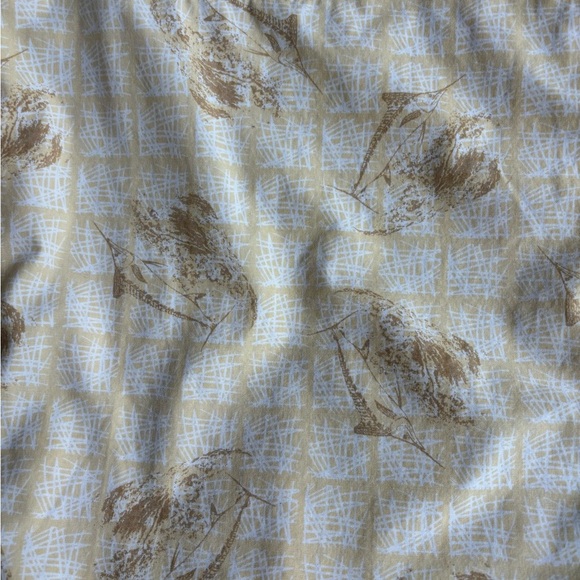 Columbia Shirt Size L Short sleeve Beige Fish Pattern Button Down Cotton - Picture 8 of 11